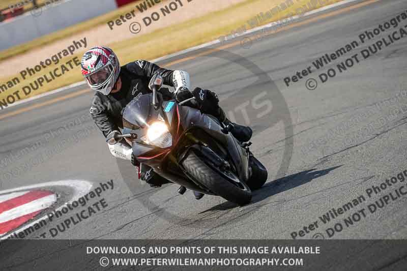 donington no limits trackday;donington park photographs;donington trackday photographs;no limits trackdays;peter wileman photography;trackday digital images;trackday photos